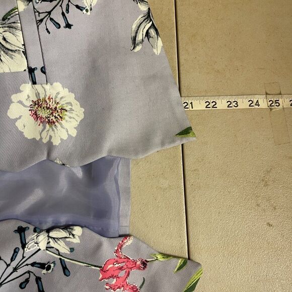 Simply Styled Floral Cropped Scalloped Blazer  Small - Picture 9 of 9